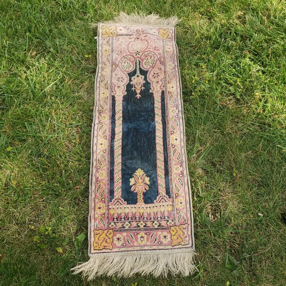 Vintage Turkish Prayer Rug made in France- PM2